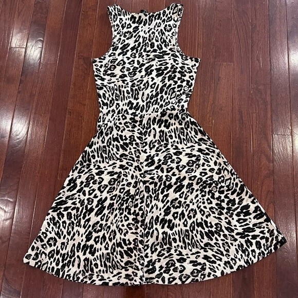 H&M leopard animal print dress size XS - Picture 3 of 5